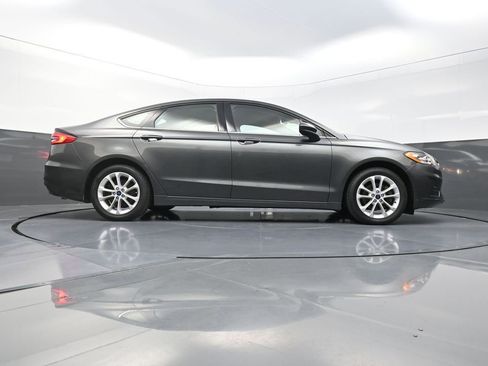 Used 2020 Ford Fusion SE FWD image 30