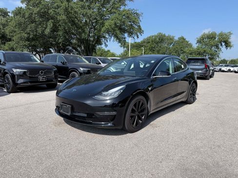 Used 2019 Tesla Model 3 Standard Range Plus RWD image 2