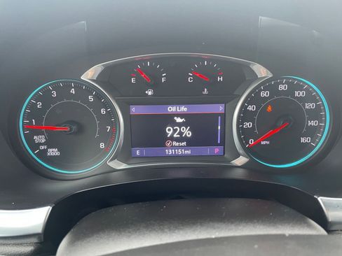 Used 2022 Chevrolet Traverse LT w/ LT Premium Package image 44