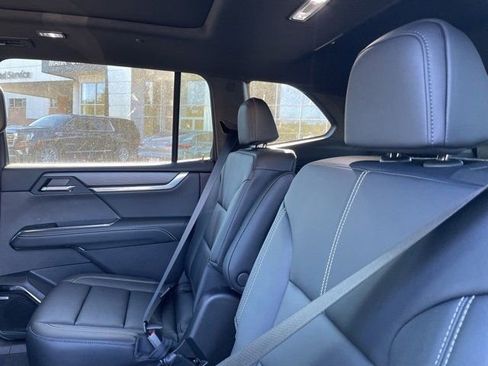 New 2026 GMC Acadia Elevation w/ Elevation Premium Package image 17