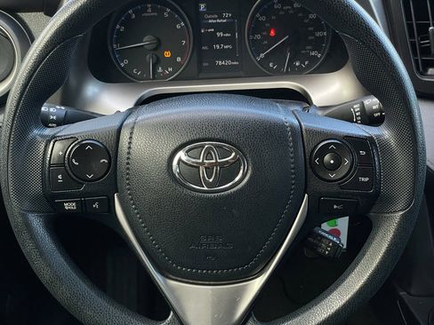 Used 2017 Toyota RAV4 LE image 32