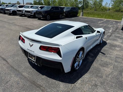 Used 2017 Chevrolet Corvette Stingray Coupe RWD image 7