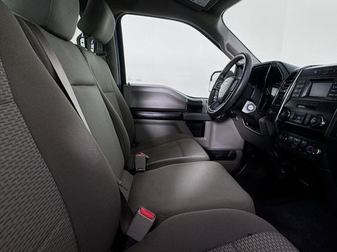 Used 2017 Ford F150 XLT image 25