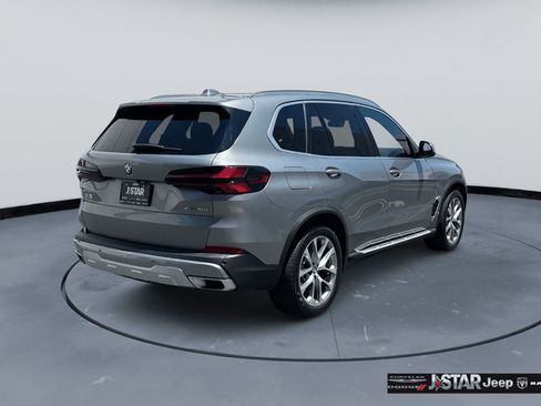 Used 2025 BMW X5 xDrive40i w/ Climate Comfort Package AWD/4WD image 5