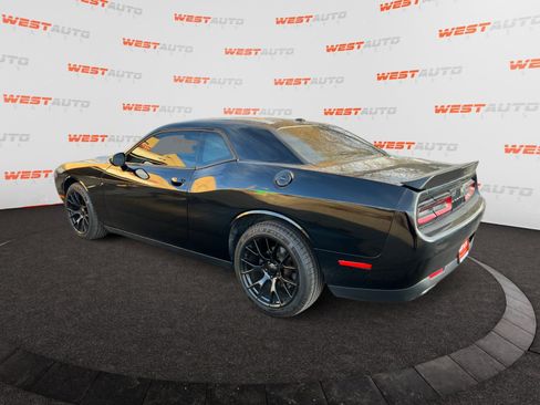Used 2019 Dodge Challenger SXT w/ Blacktop Package image 3