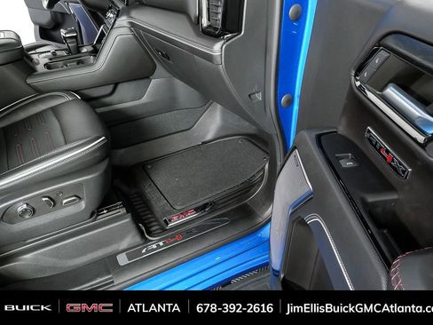 Used 2022 GMC Sierra 1500 AT4X image 25