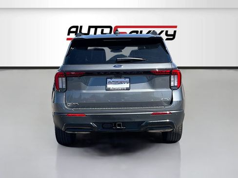 Used 2025 Ford Explorer ST-Line AWD/4WD image 6
