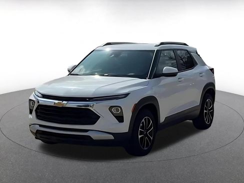 Used 2025 Chevrolet TrailBlazer LT FWD image 7