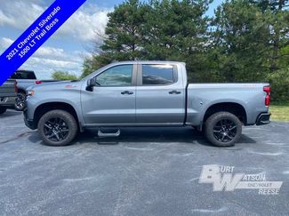 Used 2021 Chevrolet Silverado 1500 LT Trail Boss w/ Convenience Package II AWD/4WD video 3