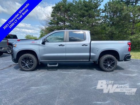 Used 2021 Chevrolet Silverado 1500 LT Trail Boss w/ Convenience Package II AWD/4WD image 3