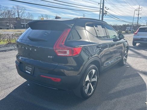 Certified 2025 Volvo XC40 B5 Plus image 5
