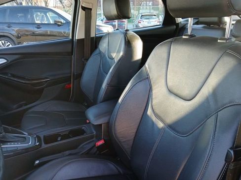 Used 2017 Ford Focus Titanium image 20