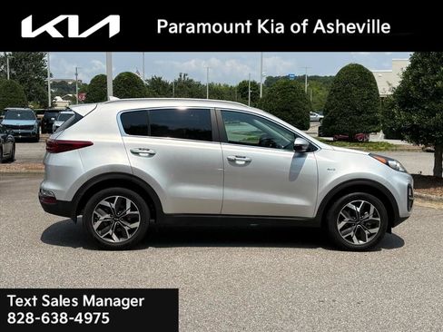 Used 2020 Kia Sportage EX AWD/4WD image 6