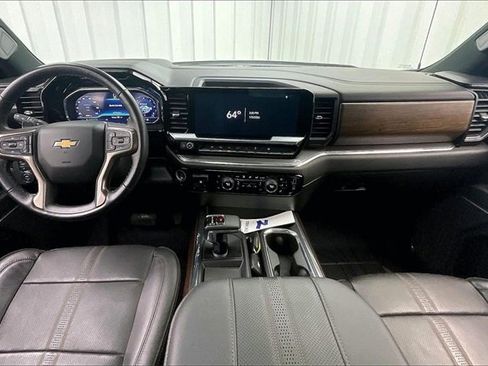 Used 2023 Chevrolet Silverado 1500 High Country w/ High Country Premium Package image 15