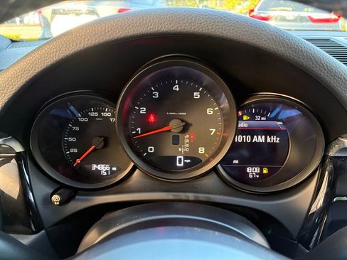 Used 2019 Porsche Macan AWD/4WD image 30