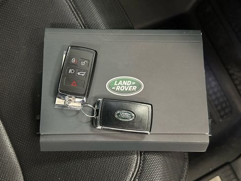 Used 2023 Land Rover Defender 110 X-Dynamic SE image 42