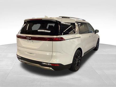 Certified 2024 Kia Carnival SX FWD image 32