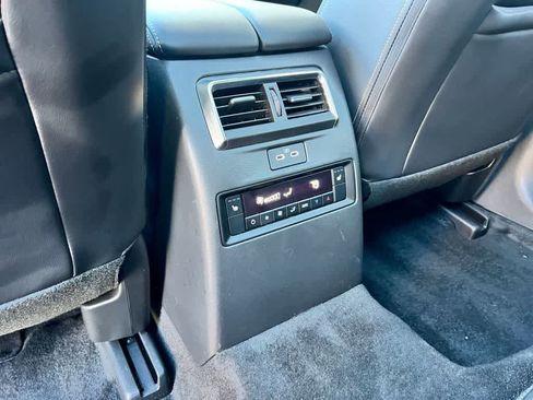 Certified 2025 MAZDA CX-70 Plug-In Hybrid w/ Premium Plus image 19
