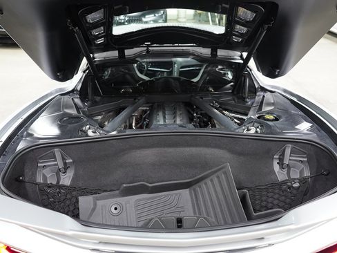 Used 2020 Chevrolet Corvette Stingray Coupe w/ Z51 Performance Package RWD image 13