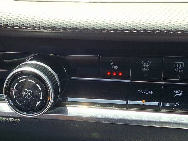 Used 2025 Chevrolet Equinox LT AWD/4WD image 18