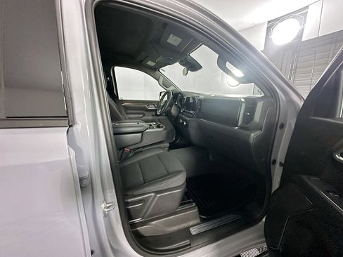 Used 2024 GMC Sierra 1500 Elevation image 30