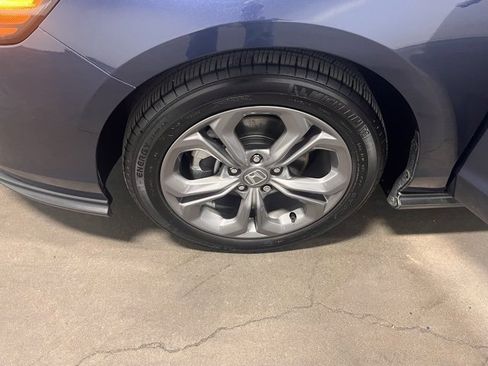 Used 2024 Honda Accord EX image 29