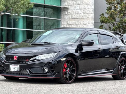 Certified 2018 Honda Civic Type R image 8