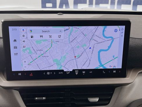 Used 2025 Ford Explorer Active image 18