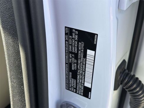 New 2026 Volvo XC40 B5 Ultra w/ Protection Package Premier image 25