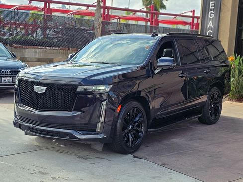 Used 2021 Cadillac Escalade Sport Platinum image 7