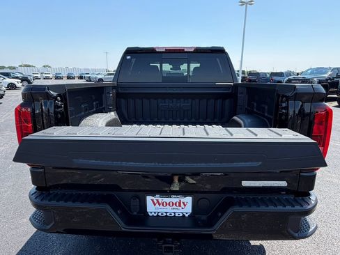 New 2026 GMC Sierra 1500 Elevation w/ Preferred Package AWD/4WD image 9