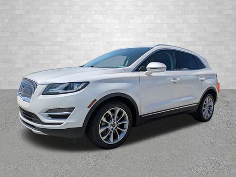 Used 2019 Lincoln MKC Select w/ Select Plus Package FWD image 5