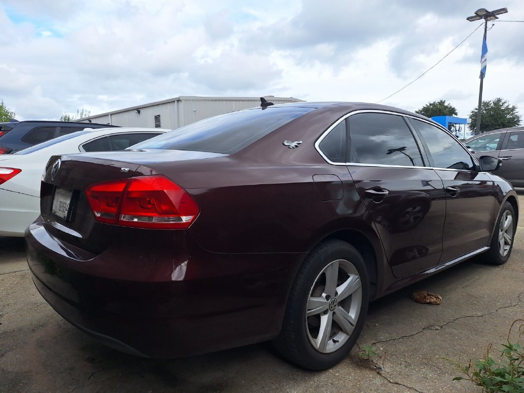 Used 2013 Volkswagen Passat 2.5 SE FWD image 4