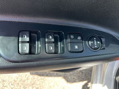 Used 2021 Kia Rio LX FWD image 16