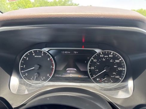 Used 2023 Nissan Rogue SV w/ SV Premium B Package FWD image 14