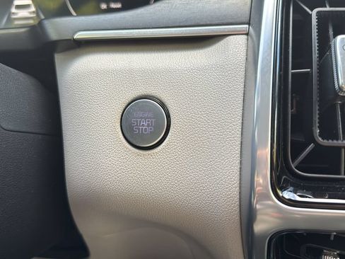 Used 2023 Kia Sorento SX FWD image 21