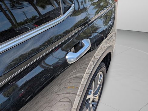 Used 2022 Hyundai Palisade SEL w/ Premium Package image 16