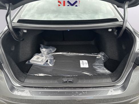 New 2026 Nissan Sentra SV w/ SV Convenience Package FWD image 32