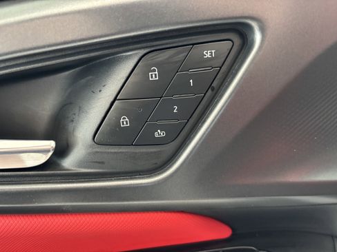 Used 2025 Chevrolet Equinox EV RS w/ Convenience Package II image 6