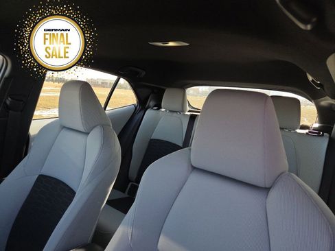 Used 2025 Toyota Corolla SE image 21