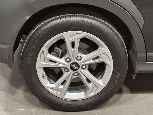 Used 2023 Hyundai Kona SEL AWD/4WD image 15