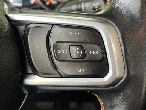 Used 2021 Jeep Gladiator Overland image 25