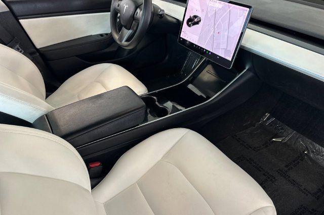 Used 2019 Tesla Model 3 Standard Range Plus RWD image 17