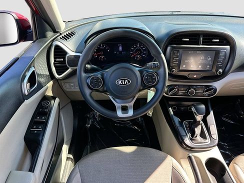 Used 2021 Kia Soul S FWD image 18