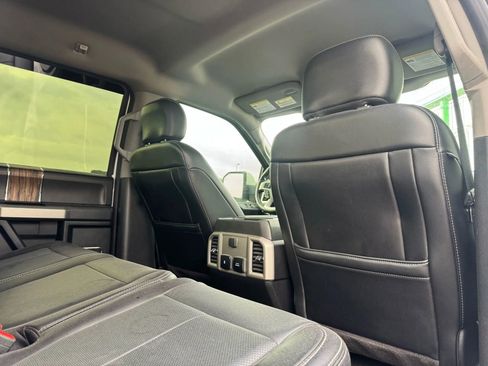 Used 2019 Ford F150 Lariat w/ Equipment Group 501A Mid image 13