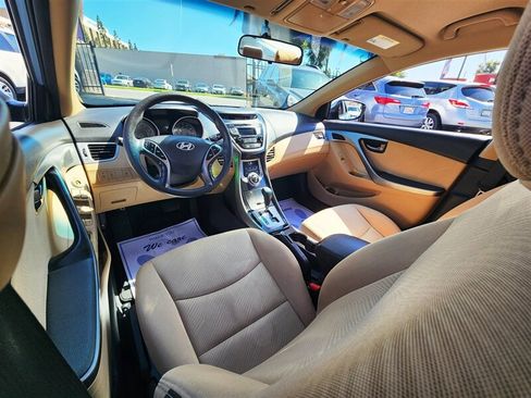 Used 2013 Hyundai Elantra GLS w/ Preferred Pkg image 17