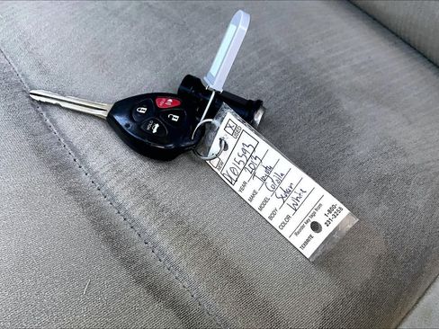 Used 2013 Toyota Corolla LE FWD image 14