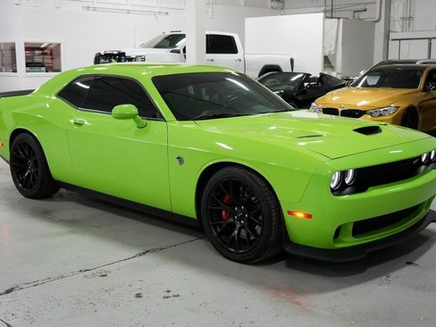 Used 2015 Dodge Challenger SRT Hellcat image 8