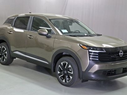 New 2025 Nissan Kicks SV