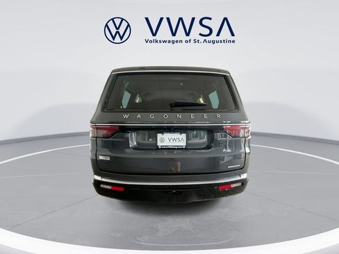 Used 2024 Jeep Wagoneer Series II AWD/4WD image 7